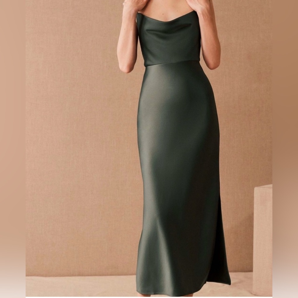 Elegant Green Evening Gown